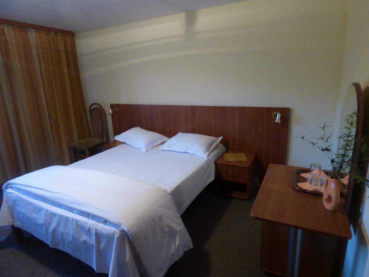 Gura Padurii Hotel Sinaia Bagian luar foto