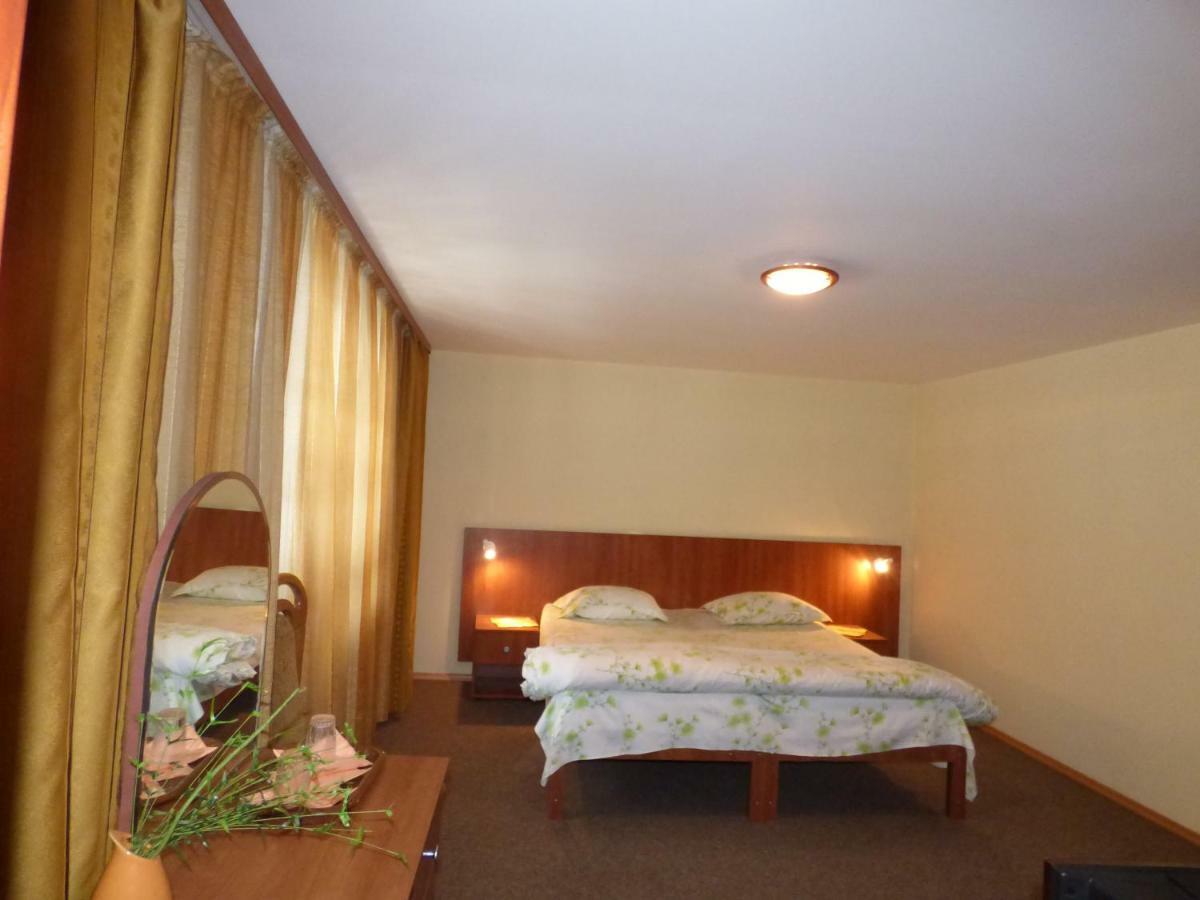 Gura Padurii Hotel Sinaia Bagian luar foto