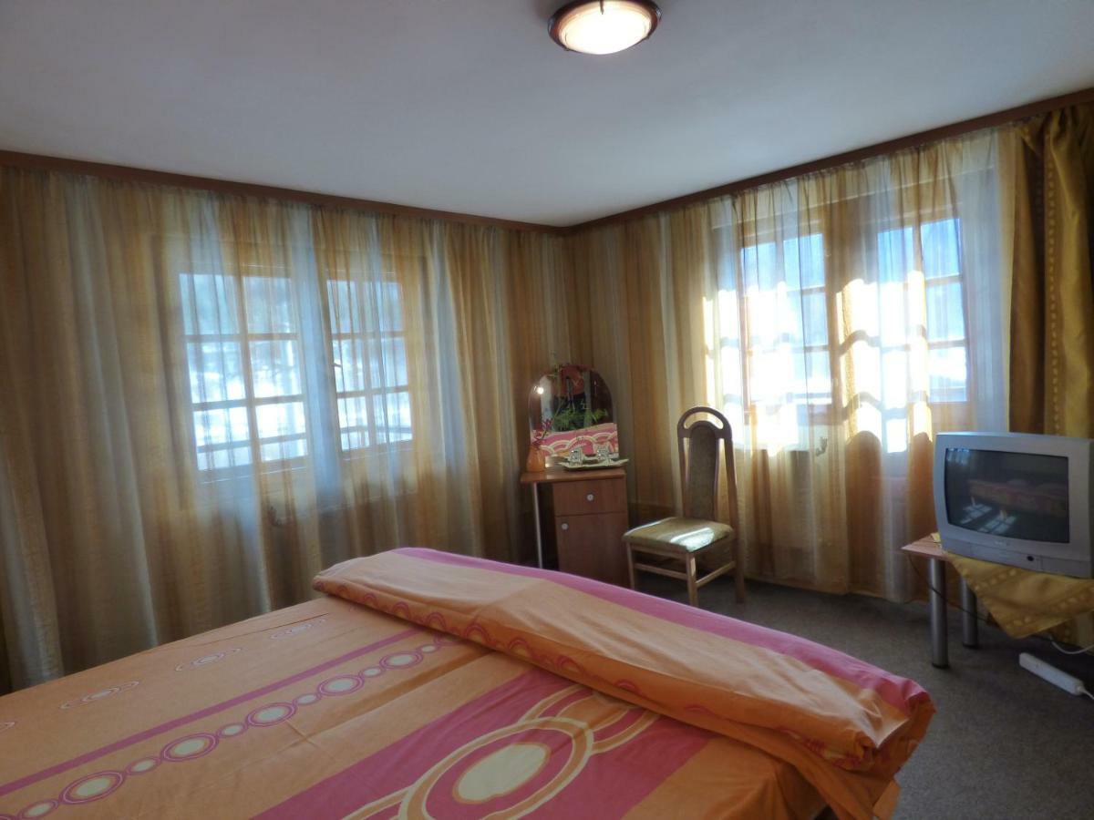 Gura Padurii Hotel Sinaia Bagian luar foto